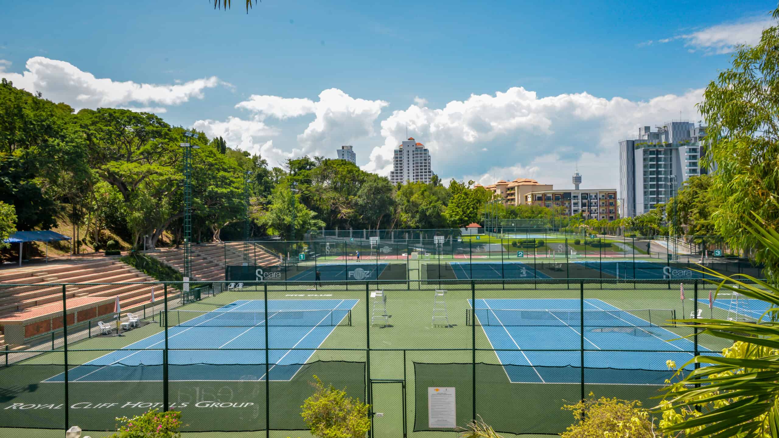 32_Facilities-Tennis Court