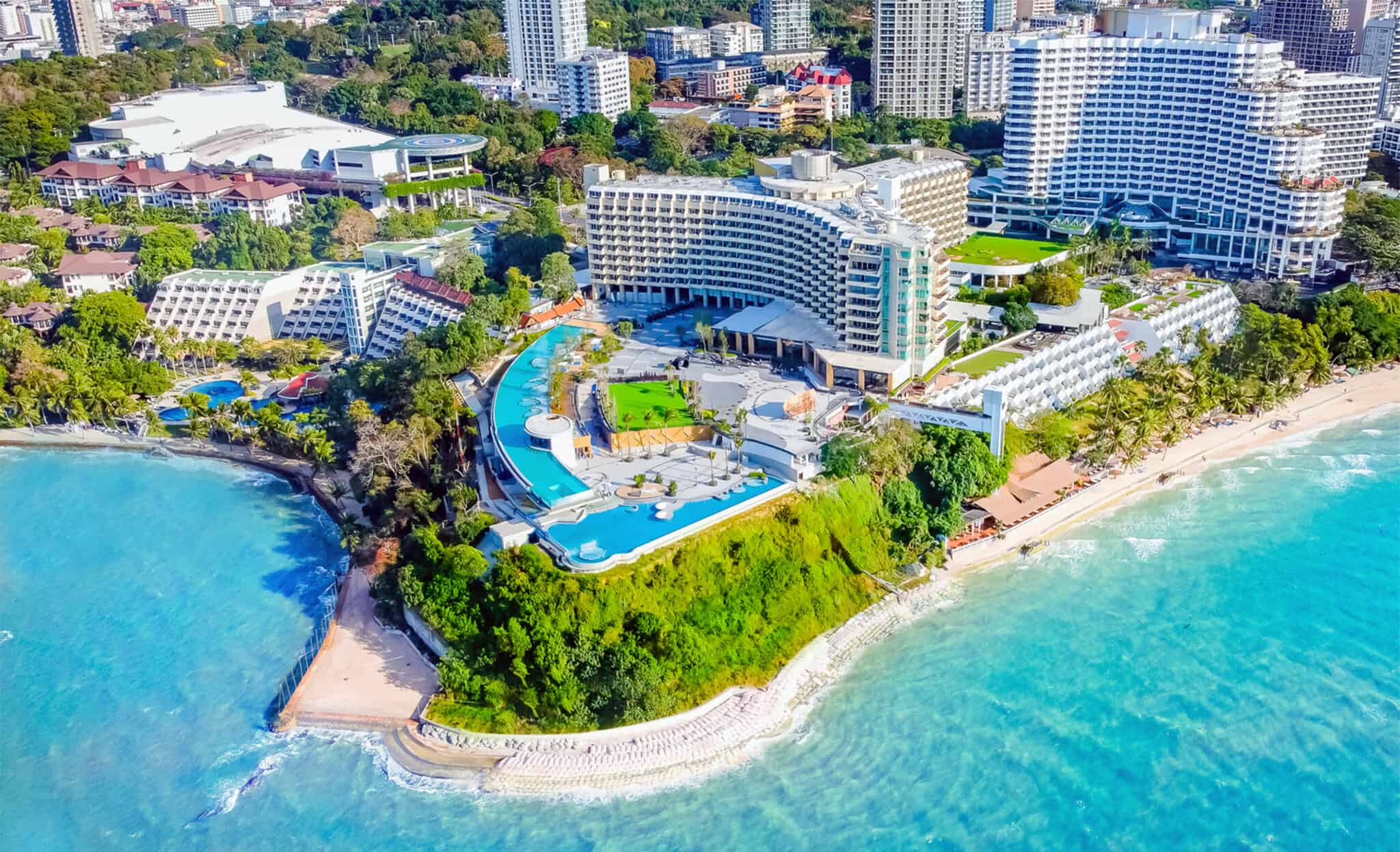 Royal cliff grand 5. Роял Клиф Паттайя. Роял Клиф Гранд Паттайя. Отель Роял Клиф Паттайя. Роял Клиф Бич террас Паттайя.